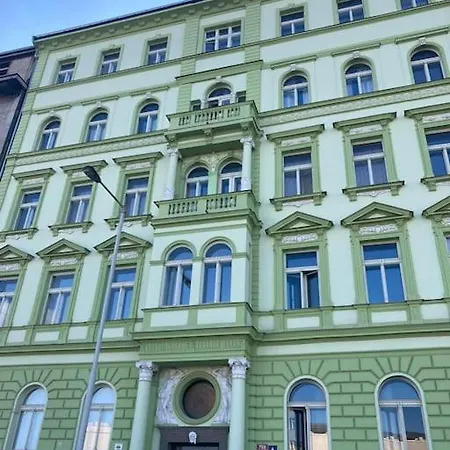 Beautiful Near Muzeum Apartament Praga